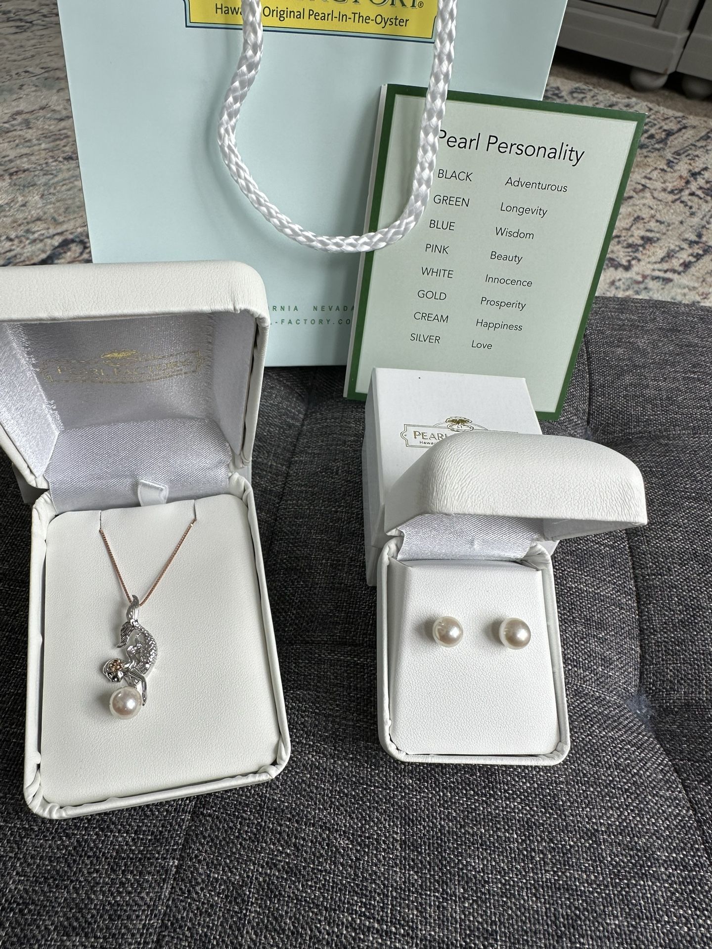 Na Hoku Pearl Factory 14K Gold and Sterling Silver Mermaind and Plumeria Pendant with rose gold adjustable chain and pink pearl