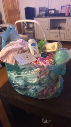Babygirl clothes full bag size 3-6 months,3months