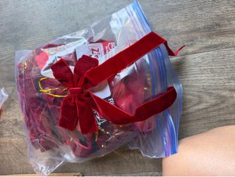 26 red velvet ribbon bows