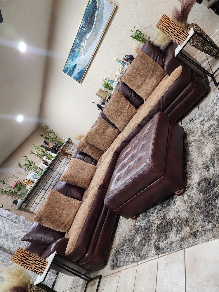 Huge Sofa Sectional Couch With Ottoman 100% REAL LEATHER In Very Good Condition 🚚🎈🎈🥳 FREE 🚚 DELIVERY 🎈🥳