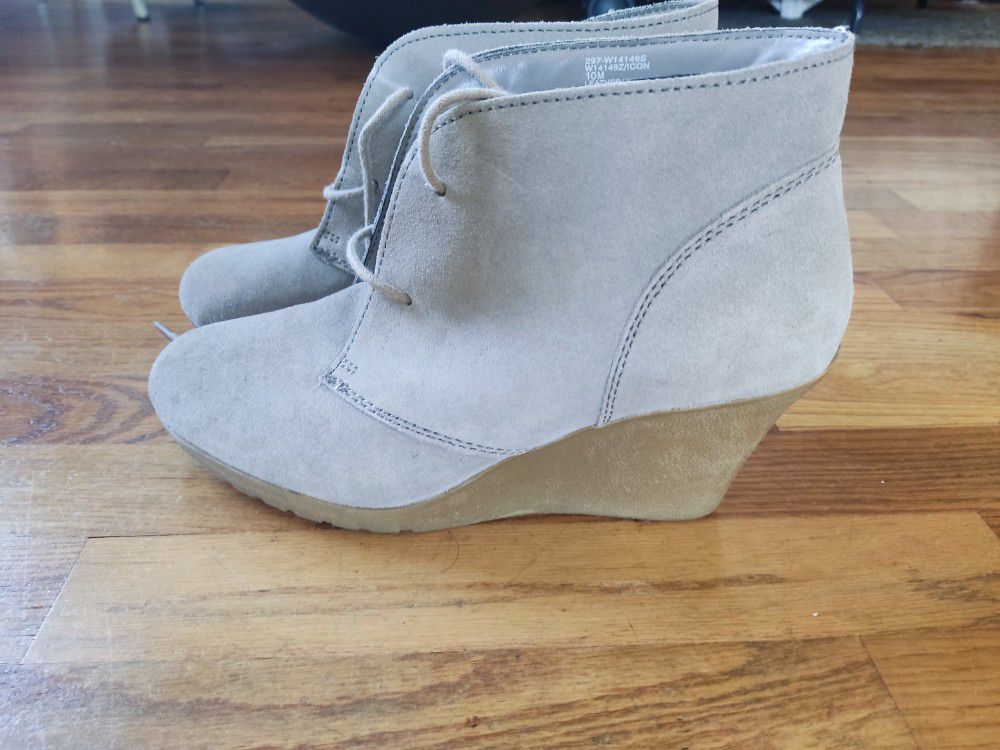 Gray Suede Leather Wedges