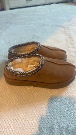 Ugg Moccasins size 7