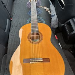 Guitar Yamaha CG TA