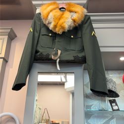 Ok, So That It's A A Piece Another One That Is One Of A Kind From A Designer That Did A Lot Of Art One Awards And Stuff So You Need To Come And nd See