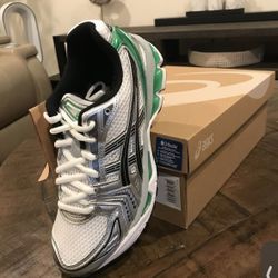 ASICS Gel Kayano 14 Green Malachite Sizes 6M/7.5w