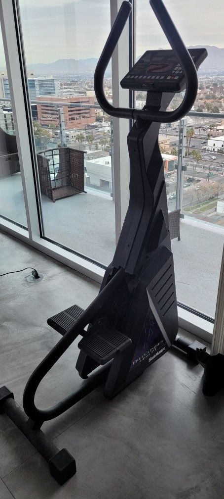 USED STAIRMASTER 4400 PT FREECLIMBER STEPPER CLIMBER STAIR STEPPING MACHINE