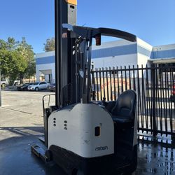Crown Electric Forklift
