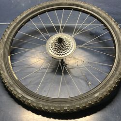 26 x 1.95 MTB rear wheel with tire & inner tube