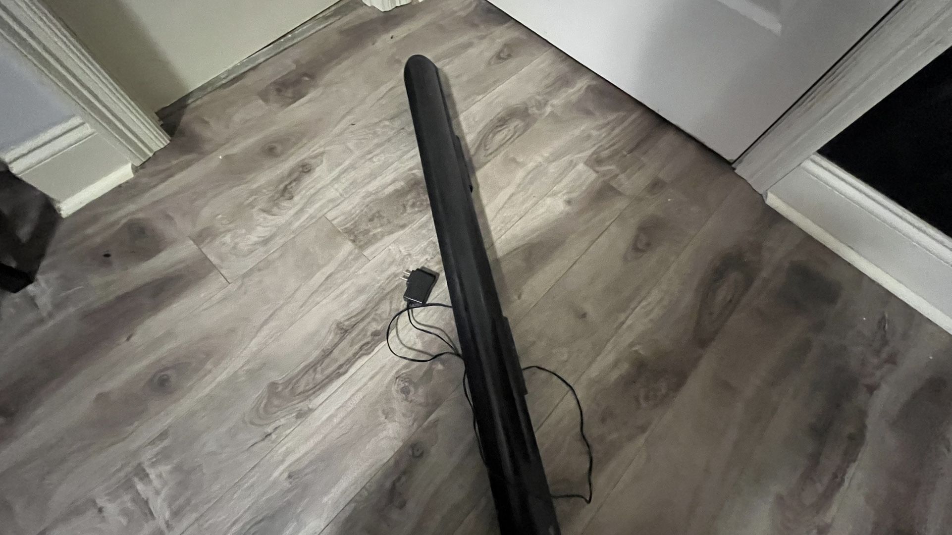Black Soundbar with cable