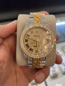 36 MM genuine diamond Rolex with receipt (with extra links)
