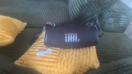 JBL Xtreme 3 Portable Bluetooth Speaker