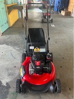 Craftsman M110 21” Gas Push Lawn Mower – Briggs & Stratton Engine