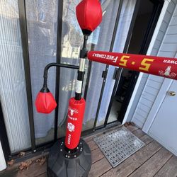 Freestanding Boxing Speed Trainer 