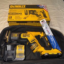 DeWalt 20v Variable Speed Reciprocating Saw Kit