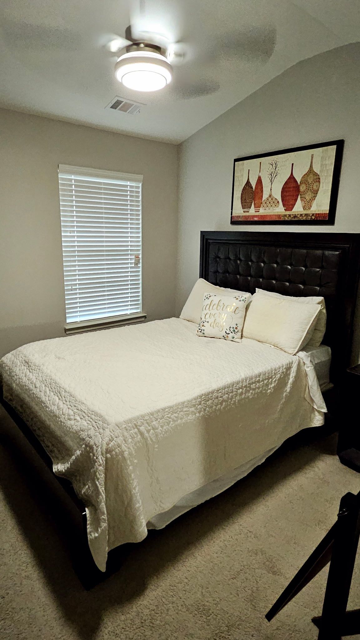 Vintage Queen Espresso Bedroom Set (with Mattress) – Includes Nightstand, Dresser & Mirror