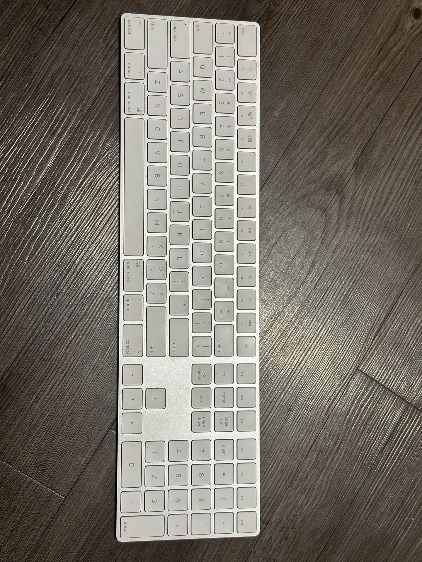 Magic Keyboard with Numeric Keypad - US English