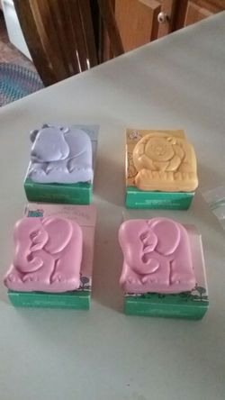 1985 AVON SOAPS