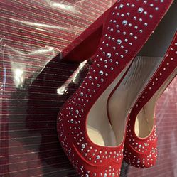 New Red Studded High Heels 👠 Sz 7