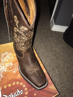 Botas vaqueras mujer for Sale in Roseville, CA - OfferUp