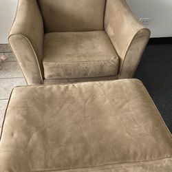 Beautiful Chair With Ottoman 