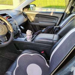 2008 CX-9 SUV Seats Seven Passengers 