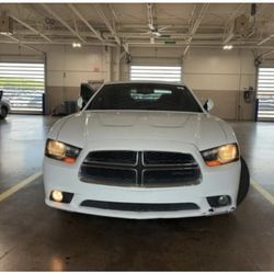 🚗 FOR SALE: 2011 Dodge Charger – Clean & Reliable 🚗