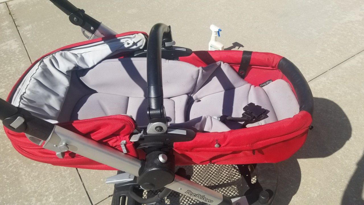 peg perego 2 City Loop Complete Stroller Travel System Cybex Modular Tricep Push Best Choice Products 10ft Solar LED Lighted Outdoor Woodgrain Pattern Steel Market Patio Umbrella - Yellow CONFIGURATION:Deluxe w/ Defender Visor It also has cupholders