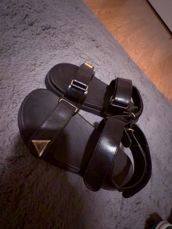 Guess sandals