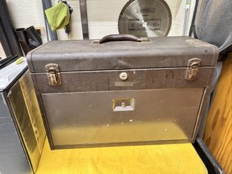 Kennedy Machinist Chest