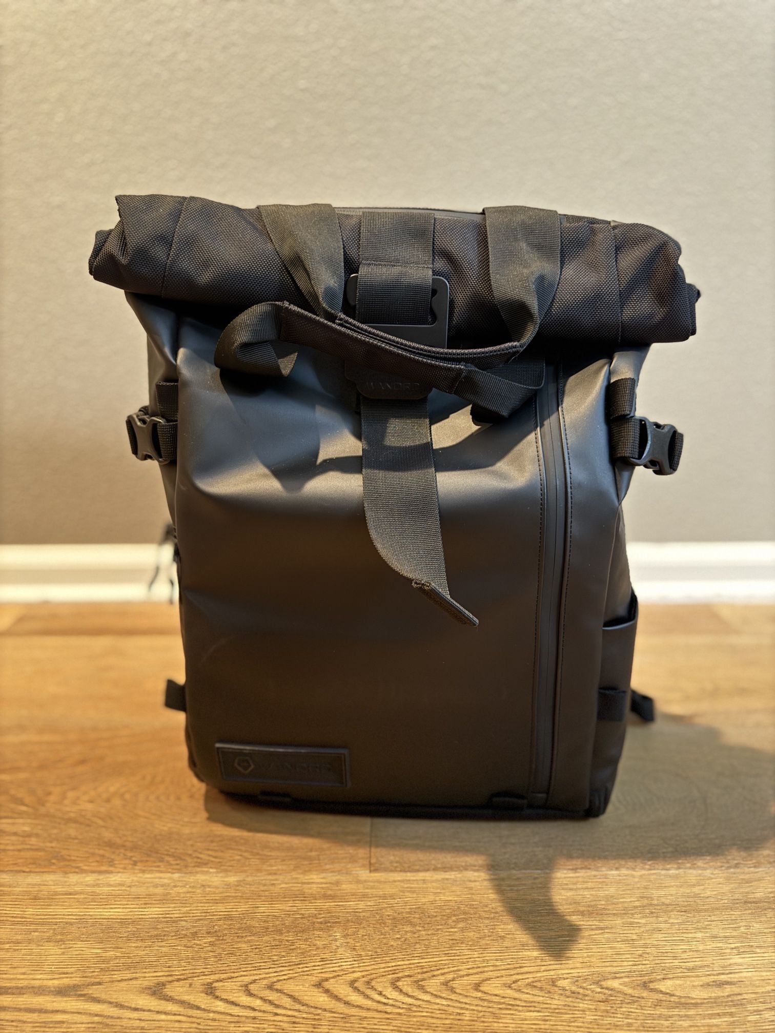 Lightly Used Wandrd Prvke V3 31L With Photo Cube