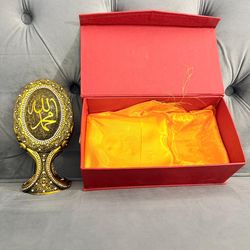 beautiful brand new islamic decor. (MUST SELL TODAY)