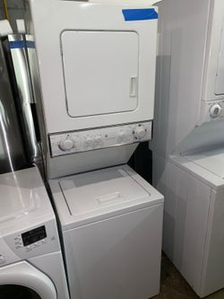 24in electric stackable washer|dryer unit working perfectly with 4 months warranty