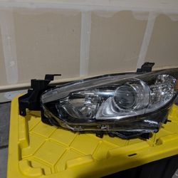 2014-2017 Mazda 6 Headlight 