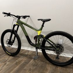 GIANT REIGN Advanced PRO 1 (LARGE)