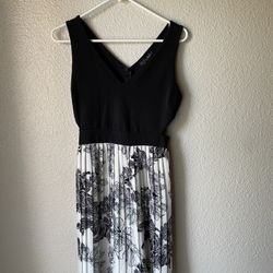 Brand new womans Miin brand black and white colored dress up for sale 