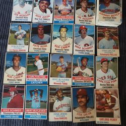1975 BASEBALL CARDS MOSTLY STARS AND HALL OF FAMERS AARON BENCH ROSE MORE