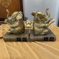 Pair of Vintage Brass Elephant Book Ends with Imitation F. Scott Fitzgerald Book Case🌷