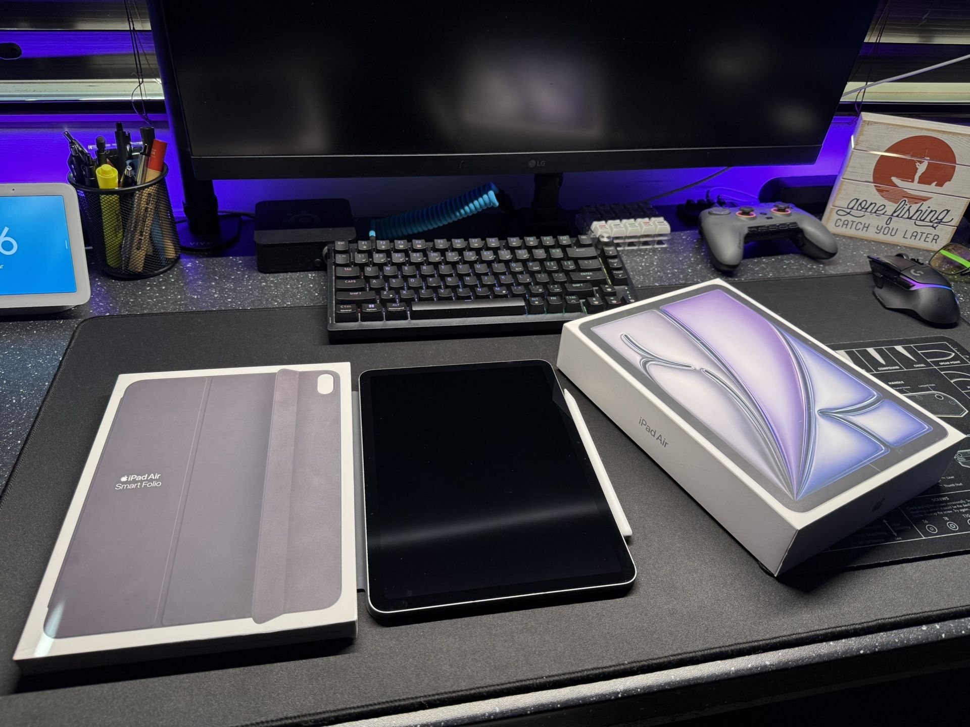 iPad Air 5 , 256 Gb Unlocked . Cellular Model