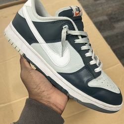 Nike dunk low retros