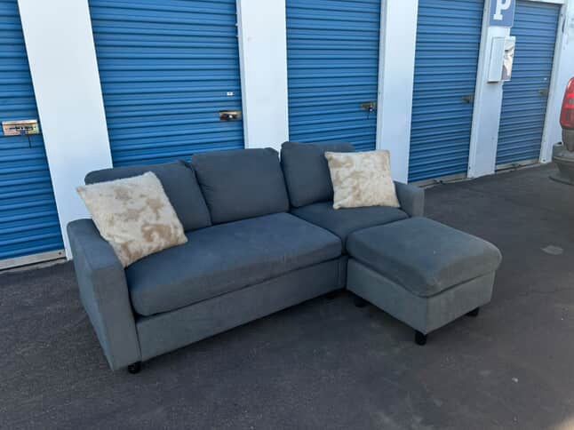 Couch 2 Piece sectional