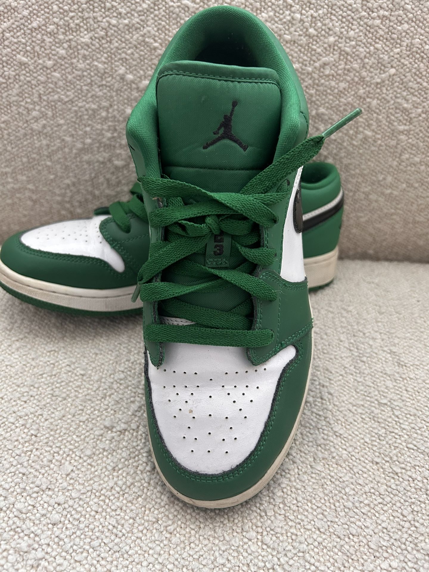 Jordan 1 Low Pine Green Sneakers - Size 6.5
