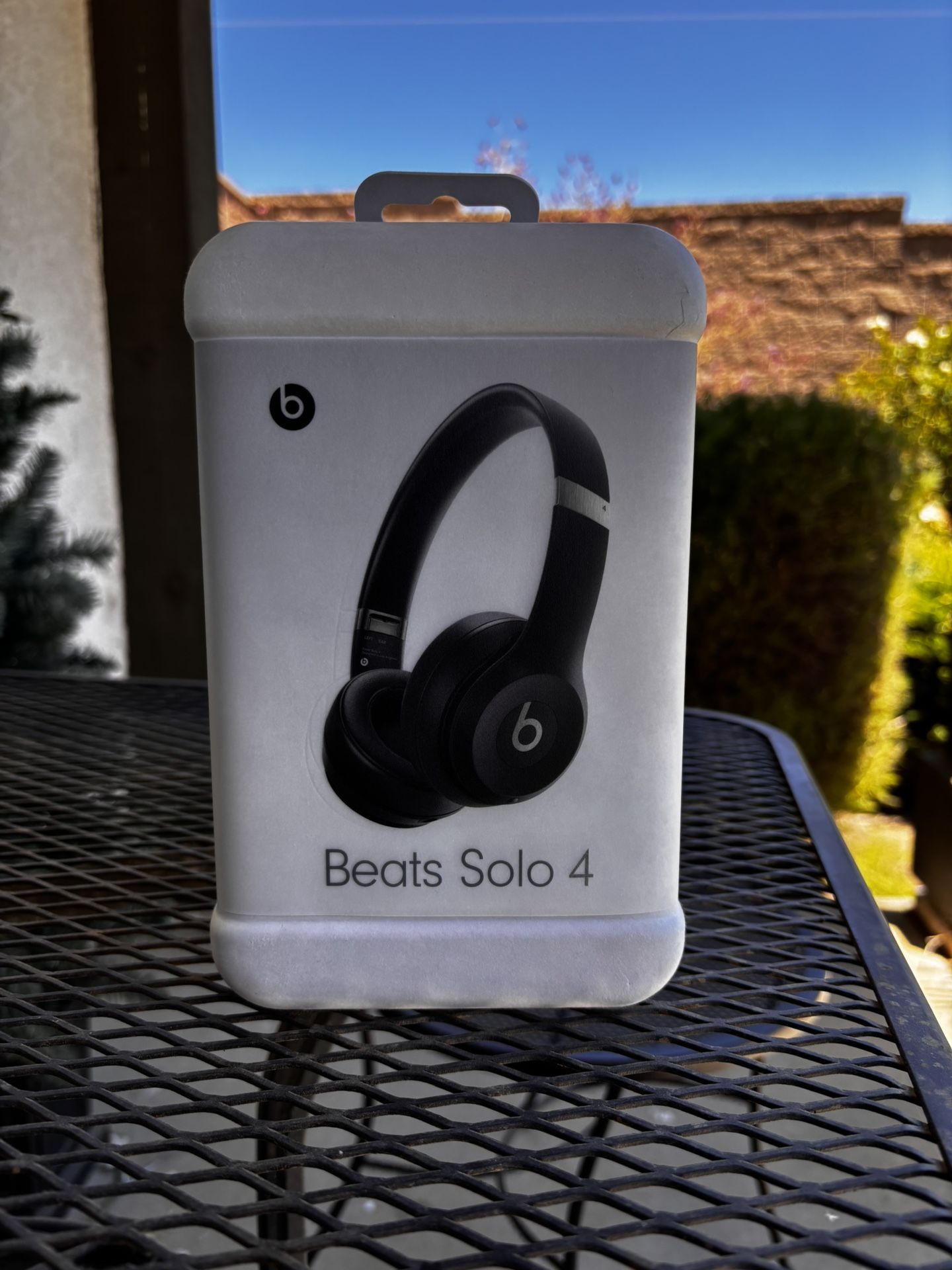 Beats Solo 4