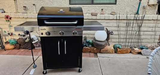 **Char-Broil Performance 3-Burner Gas Grill**