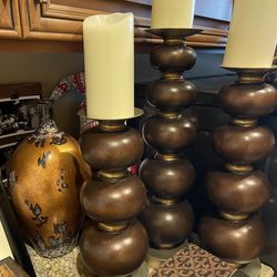 Set of 3 tiered decorative candlesticks