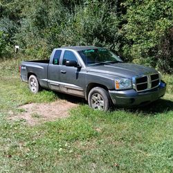 2005 Dodge Dakota