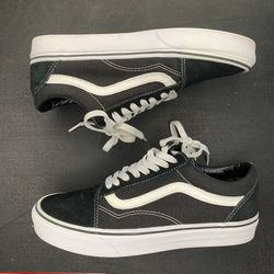 Vans Old Skool Black / White Size 7M / 8.5W