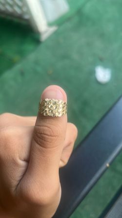 Gold nugget ring