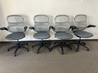 Knoll generation office chairs like new