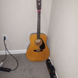 Acoustic Guitar Yamaha FG-400A