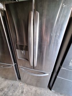 LG Refrigerator W 30 inches
